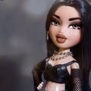 Meet your Posher, Eva